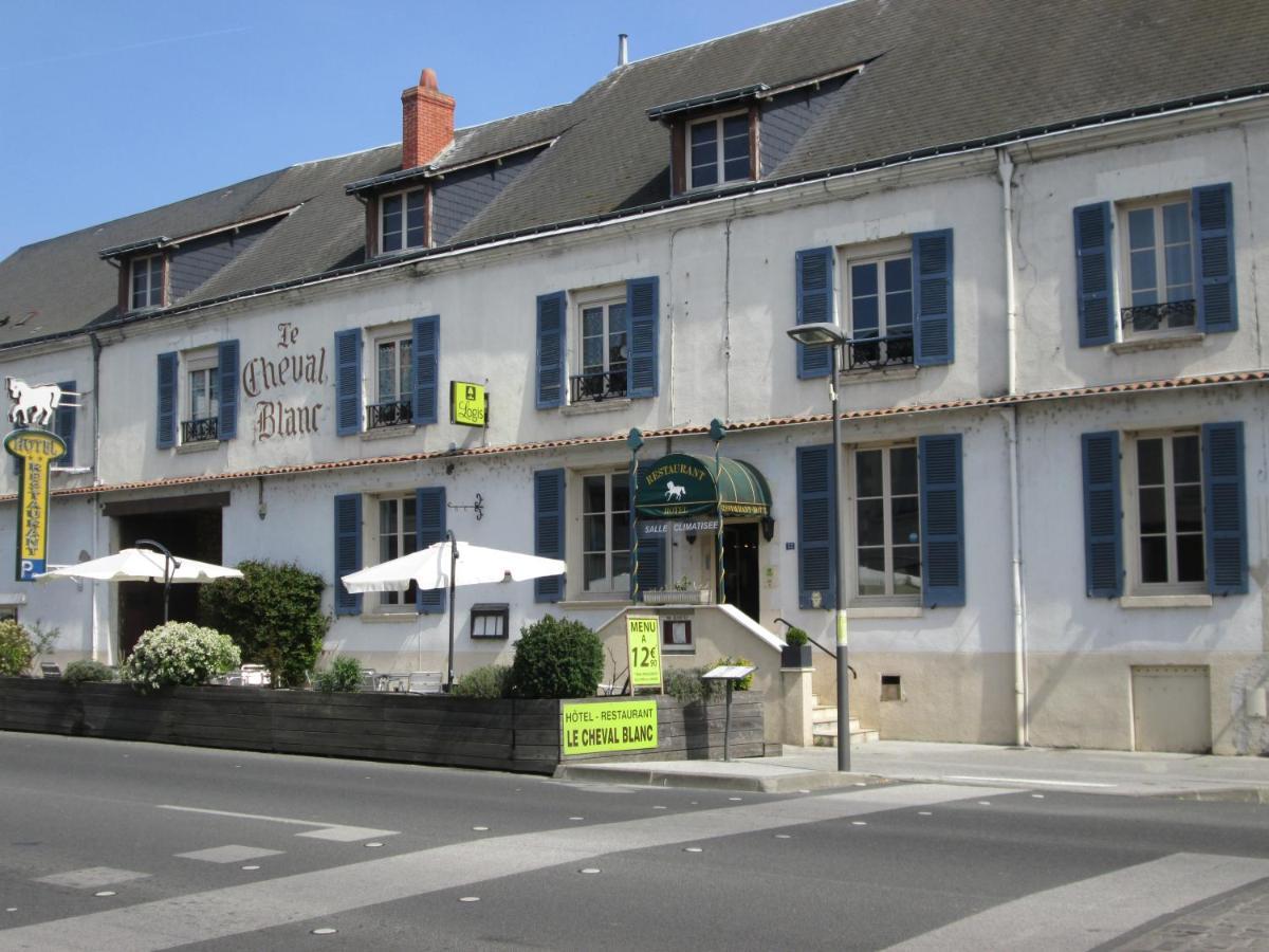 Logis Hostellerie Du Cheval Blanc Сент-Мор-де-Тур Экстерьер фото